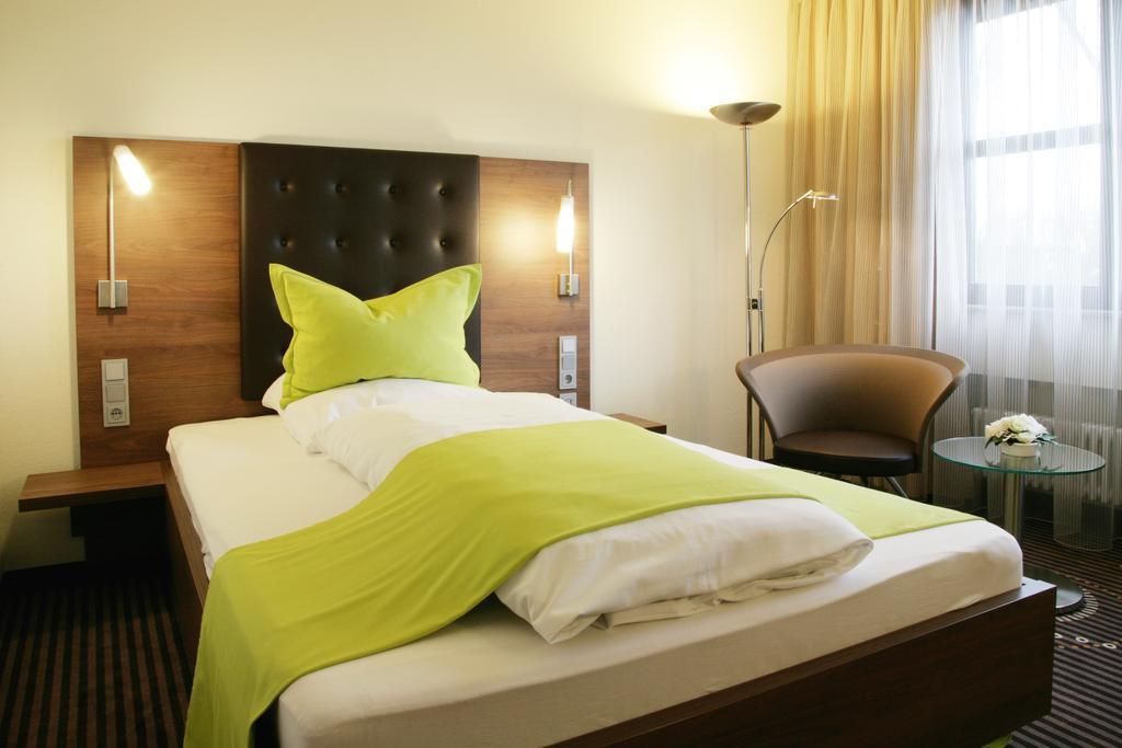 Hotel Fuchsen كيرشهايم أونتر تيك الغرفة الصورة